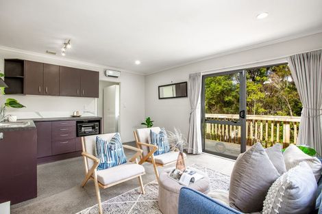 Photo of property in 25 Postgate Drive, Whitby, Porirua, 5024