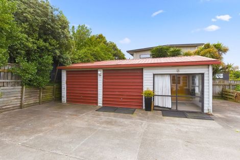 Photo of property in 13 Rua Road, Paraparaumu Beach, Paraparaumu, 5032