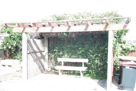 Photo of property in 160 Wainoni Road, Avondale, Christchurch, 8061