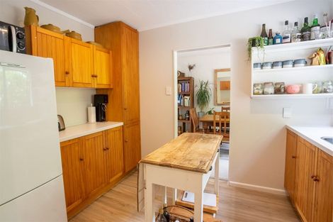 Photo of property in 36 Oak Avenue, Paremata, Porirua, 5024