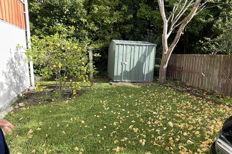 Photo of property in 1/21 Sunnyside Road, Sunnyvale, Auckland, 0612