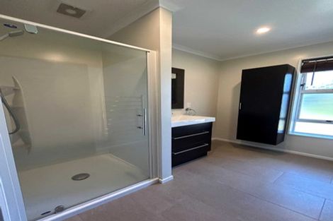 Photo of property in 40 Abraham Crescent, Milson, Palmerston North, 4414