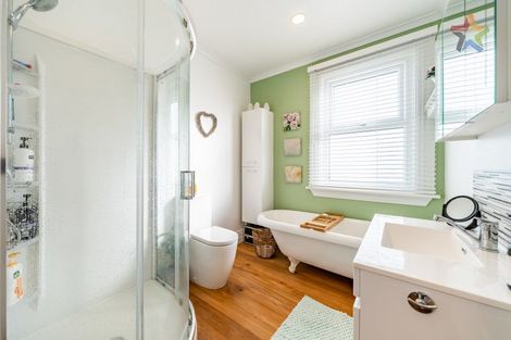 Photo of property in 77 Richmond Street, Petone, Lower Hutt, 5012