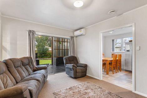 Photo of property in 43 Burbank Avenue, Manurewa, Auckland, 2102