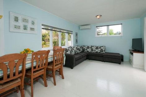 Photo of property in 30 Hythe Terrace, Mairangi Bay, Auckland, 0630