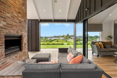 Photo of property in 1 Waiawa Lane, Bethlehem, Tauranga, 3110