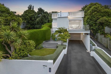 Photo of property in 34 Marine Parade, Macandrew Bay, Dunedin, 9014