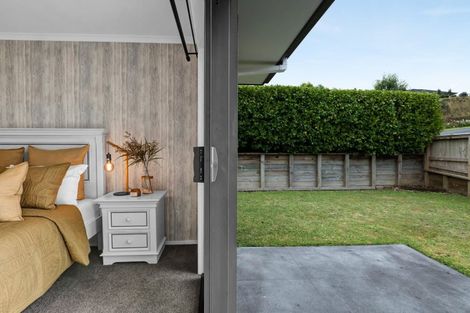 Photo of property in 40 Fernbrook Drive, Hurworth, New Plymouth, 4310