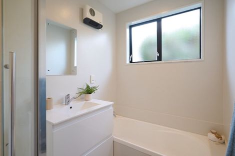 Photo of property in 22a Dunedin Street, Redwood, Christchurch, 8051