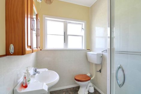 Photo of property in 27 Mitchell Street, Epuni, Lower Hutt, 5011