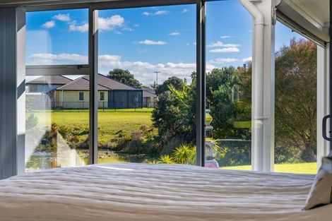 Photo of property in 9 Kamahi Place, One Tree Point, 0118