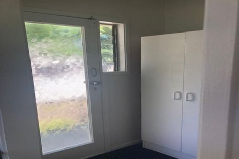 Photo of property in 15 Hattaway Avenue, Bucklands Beach, Auckland, 2012