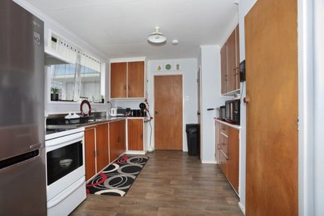 Photo of property in 17 Alexandra Street, Marton, 4710