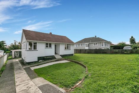 Photo of property in 97 Hillsborough Road, Hillsborough, Auckland, 1042