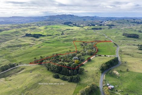 Photo of property in 37 Tawa Road, Maraetotara, Havelock North, 4294