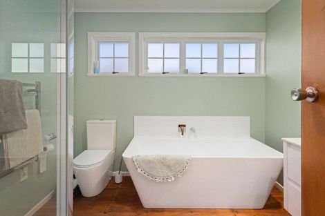 Photo of property in 12 Carisbrooke Street, Katikati, 3129