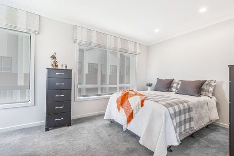 Photo of property in 7/35 Marine Parade, Hobsonville, Auckland, 0616