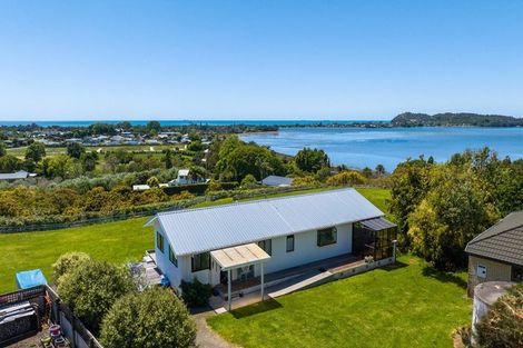 Photo of property in 133a Athenree Road, Athenree, Katikati, 3177