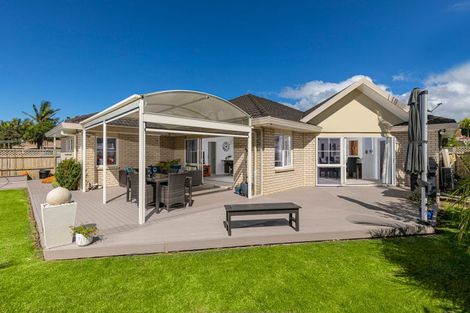 Photo of property in 27 Summerland Drive, Henderson, Auckland, 0612