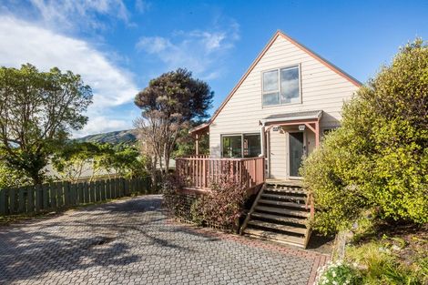 Photo of property in 4 Te Kura Road, Pukerua Bay, 5026