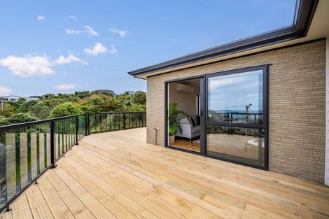 Photo of property in 14 Poto Road, Normandale, Lower Hutt, 5010