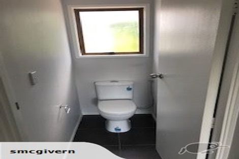 Photo of property in 32 Pisces Road, Glen Eden, Auckland, 0602