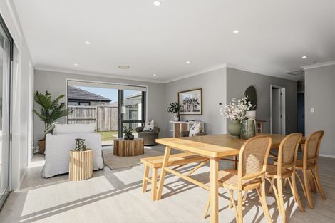 Photo of property in 203 Te Okuroa Drive, Papamoa, 3118
