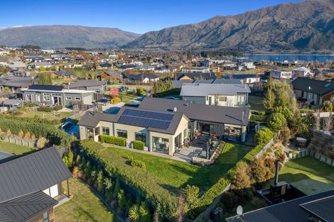 Photo of property in 47 Minaret Ridge, Wanaka, 9305