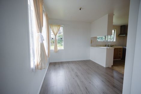 Photo of property in 14 Granville Drive, Massey, Auckland, 0614