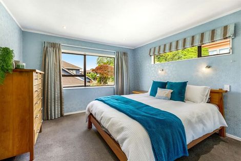 Photo of property in 70 Peterhouse Street, Tawa, Wellington, 5028