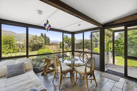 Photo of property in 4 Kidson Lane, Wanaka, 9305