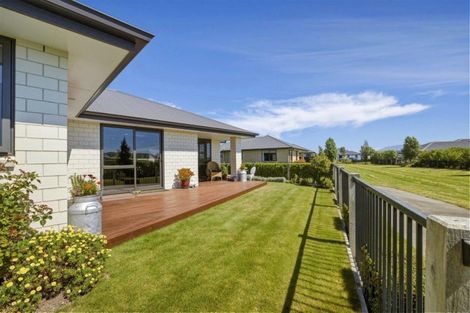 Photo of property in 11 Wyllie Place, Amberley, 7410