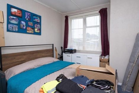 Photo of property in 2 Waihi Road, Hawera, 4610