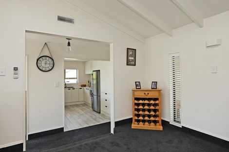 Photo of property in 15 Swansea Place, Tamatea, Napier, 4112