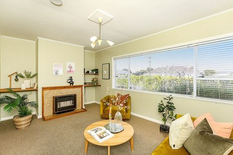 Photo of property in 79 Brooklands Road, Brooklands, New Plymouth, 4310