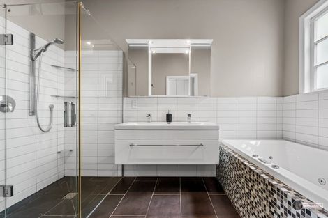 Photo of property in 19 William Street, Petone, Lower Hutt, 5012