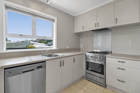 Photo of property in 8 Lydford Place, Spotswood, New Plymouth, 4310
