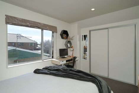 Photo of property in 76 Packe Street, Edgeware, Christchurch, 8013