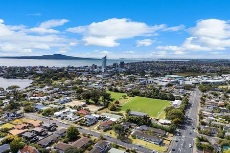 Photo of property in 1/5 Ngaio Street, Takapuna, Auckland, 0622