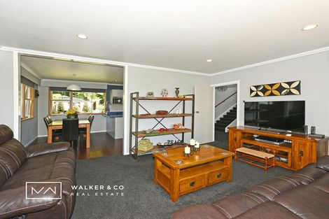 Photo of property in 2 Mccarthy Grove, Clouston Park, Upper Hutt, 5018