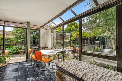 Photo of property in 2/56 Aorangi Road, Bryndwr, Christchurch, 8053