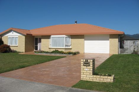 Photo of property in 22 Hadleigh Court, Paraparaumu, 5032