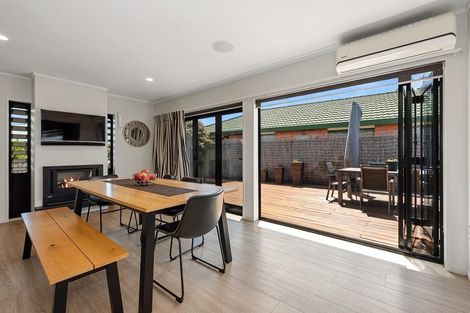 Photo of property in 83 Sandwich Road, St Andrews, Hamilton, 3200