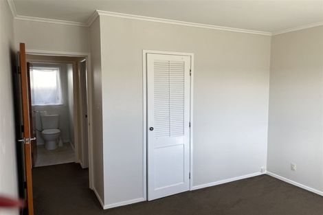 Photo of property in 2/16 Northall Road, New Lynn, Auckland, 0600