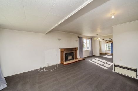 Photo of property in 160 Waihi Road, Hawera, 4610