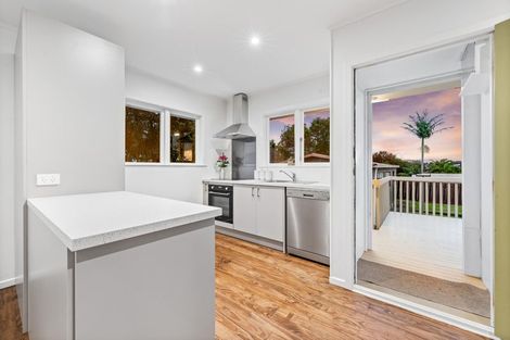 Photo of property in 106 Flanshaw Road, Te Atatu South, Auckland, 0610