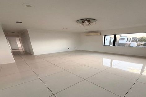 Photo of property in 38 Kenderdine Road, Papatoetoe, Auckland, 2025