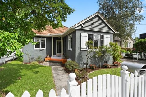 Photo of property in 4 Valley Terrace, Hamilton Central, Hamilton, 3204