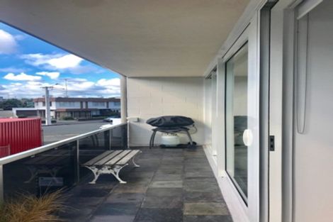 Photo of property in 2/5 Kohimarama Road, Kohimarama, Auckland, 1071