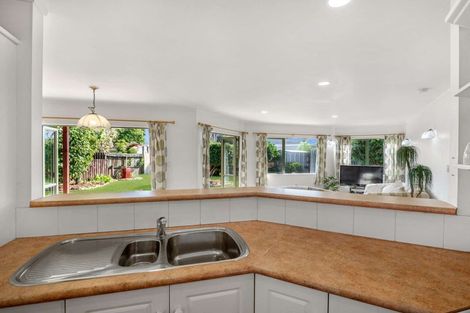 Photo of property in 1/114 The Circle, Manly, Whangaparaoa, 0930